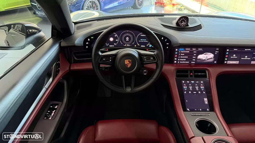 Porsche Taycan 4S - 41