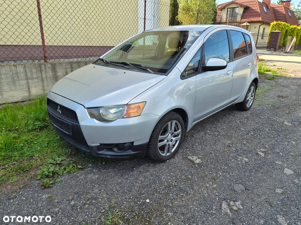 Mitsubishi Colt - 1