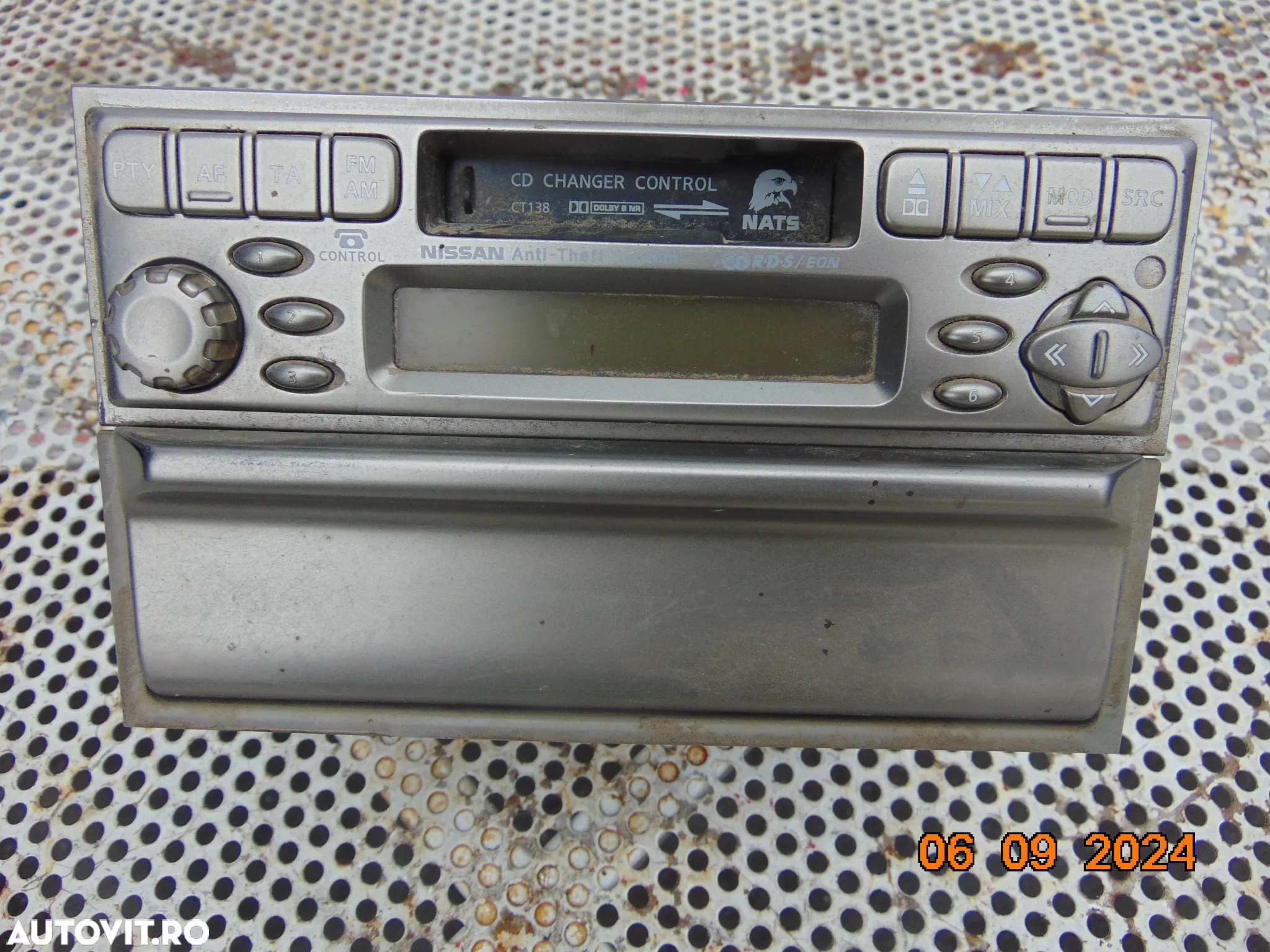 Cd Nissan X trail t 30 2001-2007 radio cd magazie cd radio cd - 2