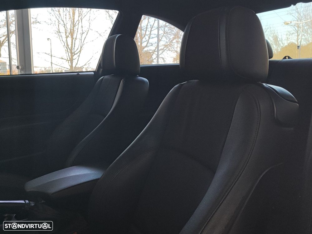 BMW 118 d Limited Edition Lifestyle c/ M Sport Pack - 27