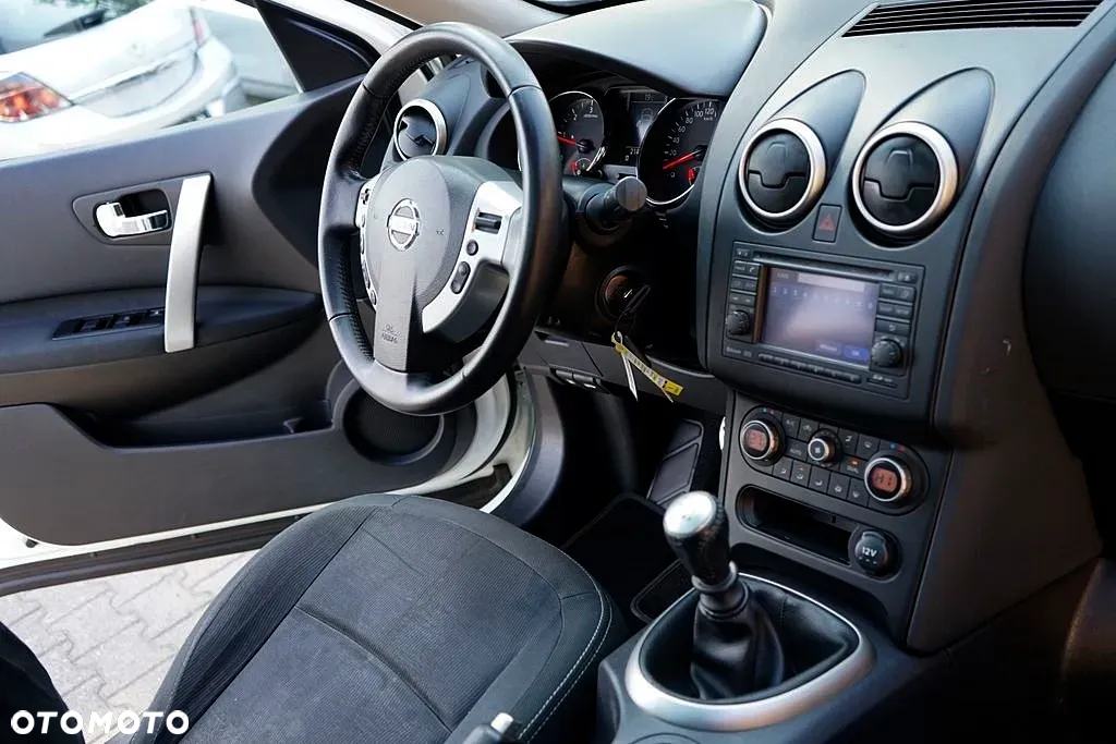 Nissan Qashqai+2 - 24