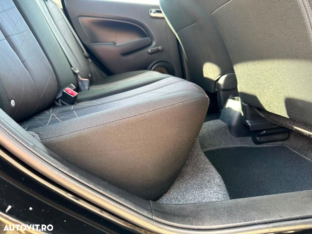 Mazda 2 - 9
