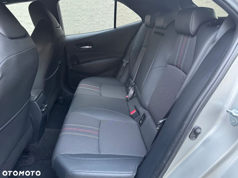 Toyota Corolla 1.8 Hybrid GR Sport - 26