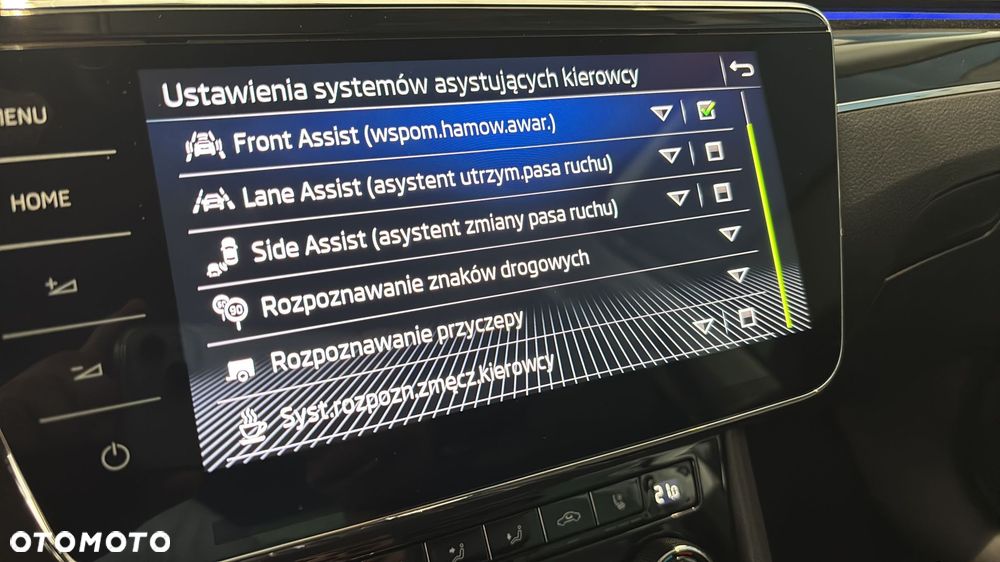 Skoda Superb 2.0 TDI SCR L&K DSG - 23