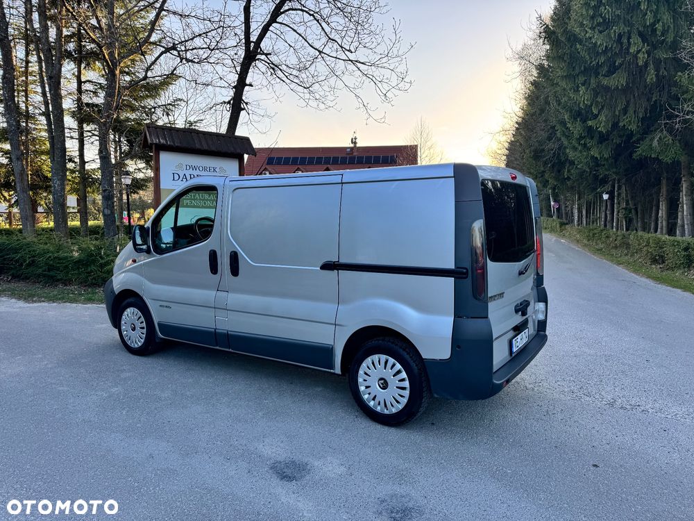 Renault Trafic - 11