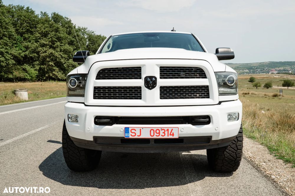Dodge RAM - 8