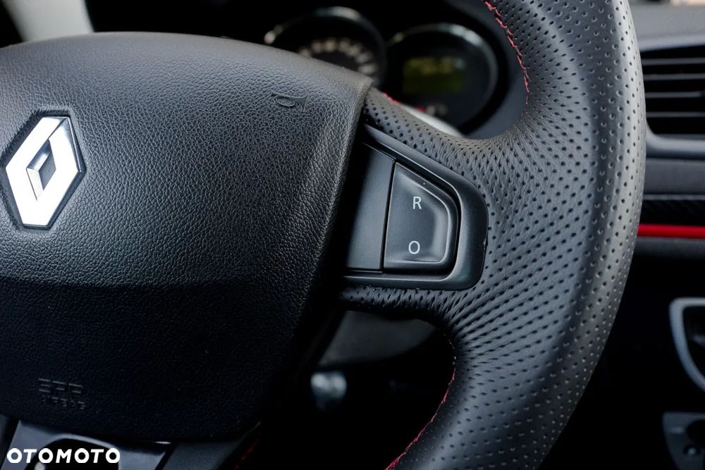 Renault Megane GT 220 - 23