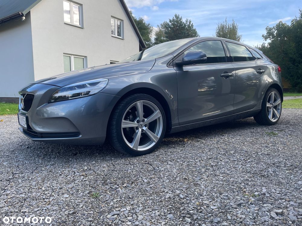Volvo V40 D2 Drive-E Momentum - 5