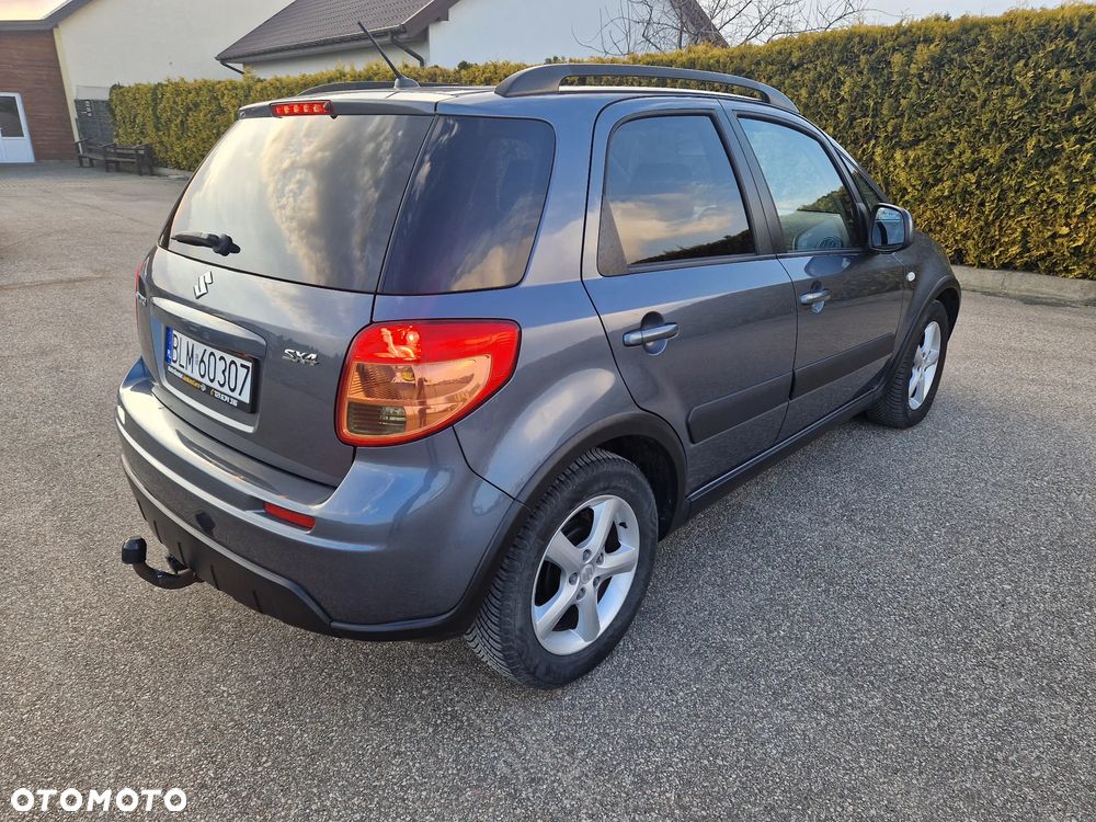 Suzuki SX4 - 4