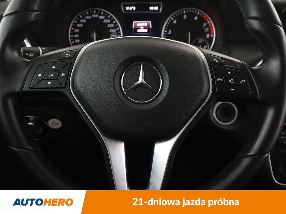 Mercedes-Benz Klasa A 180 Urban - 19