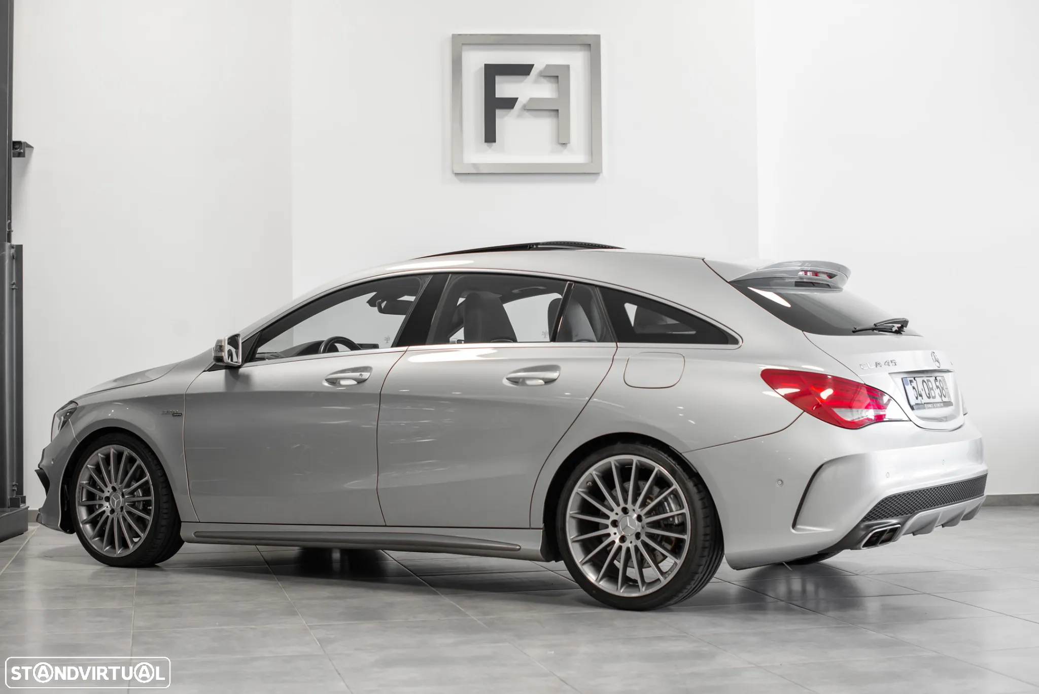 Mercedes-Benz CLA 45 AMG Shooting Brake 4-Matic - 4