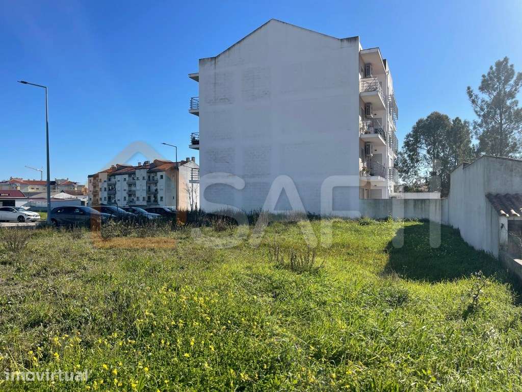 Lote para construção de prédio habitacional no Entroncamento, Santarém - Grande imagem: 4/12