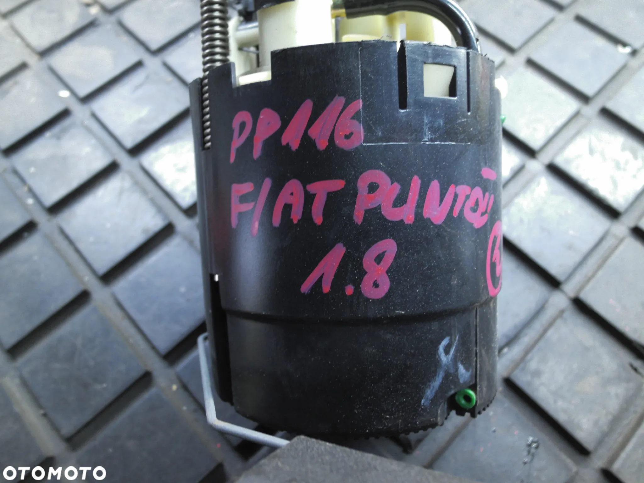 POMPA POMPKA PALIWA FIAT PUNTO 2 II 1,8 BENZYNA - 2