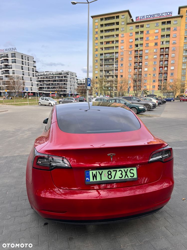 Tesla Model 3 - 3