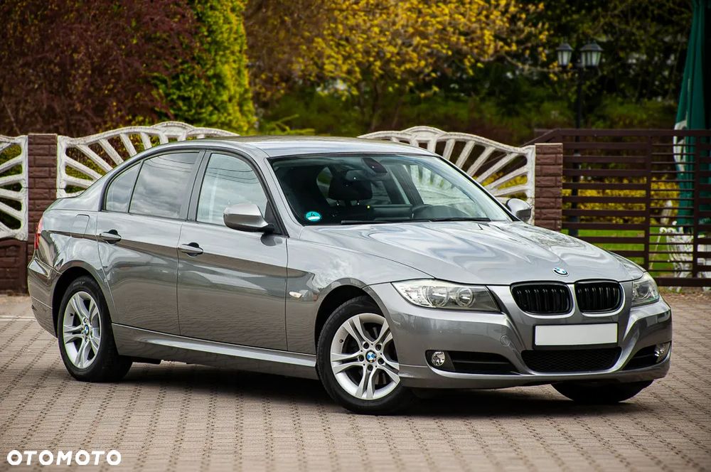 BMW Seria 3 318i - 33