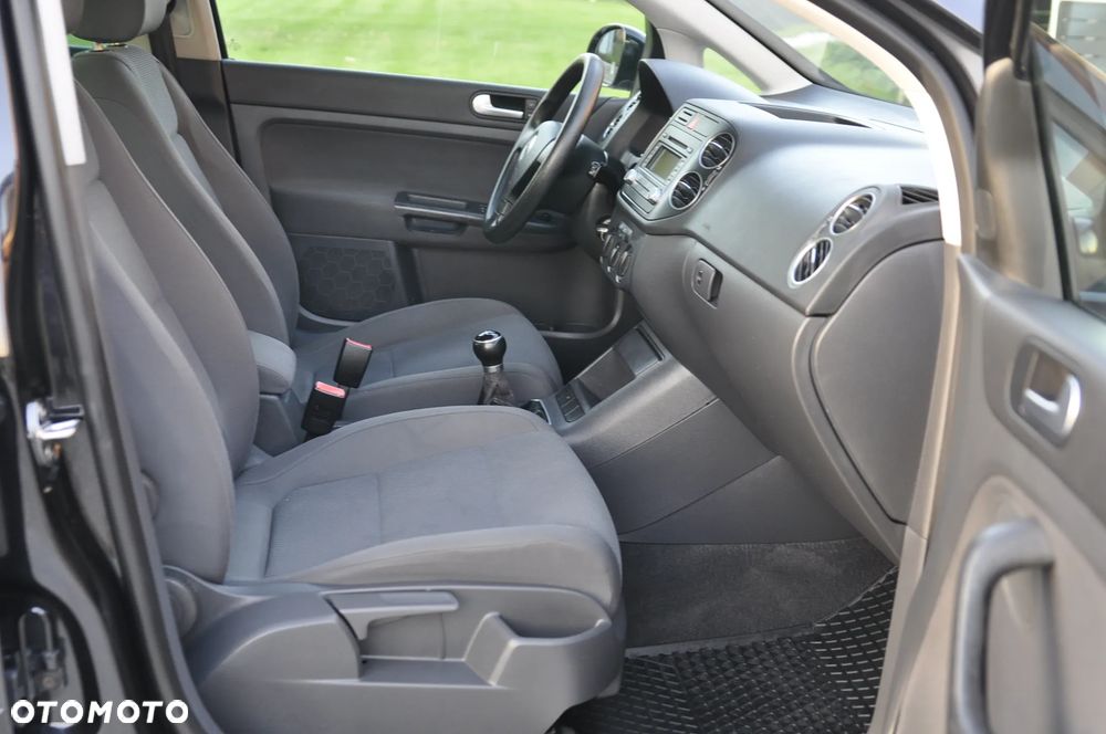 Volkswagen Golf Plus - 29