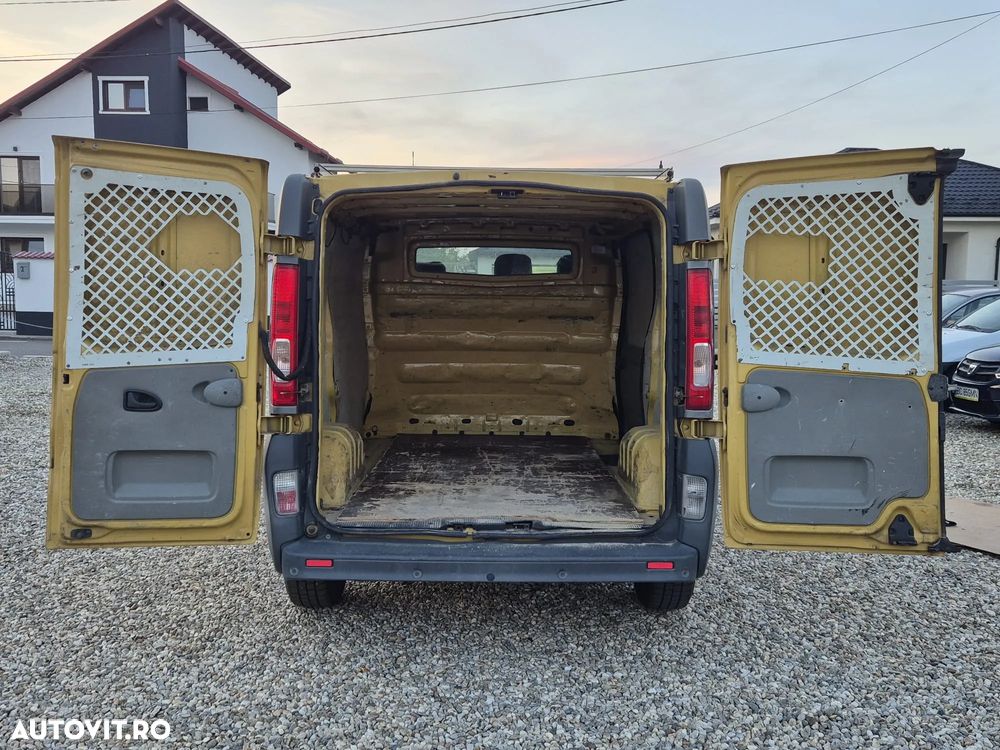 Renault TRAFIC - 10