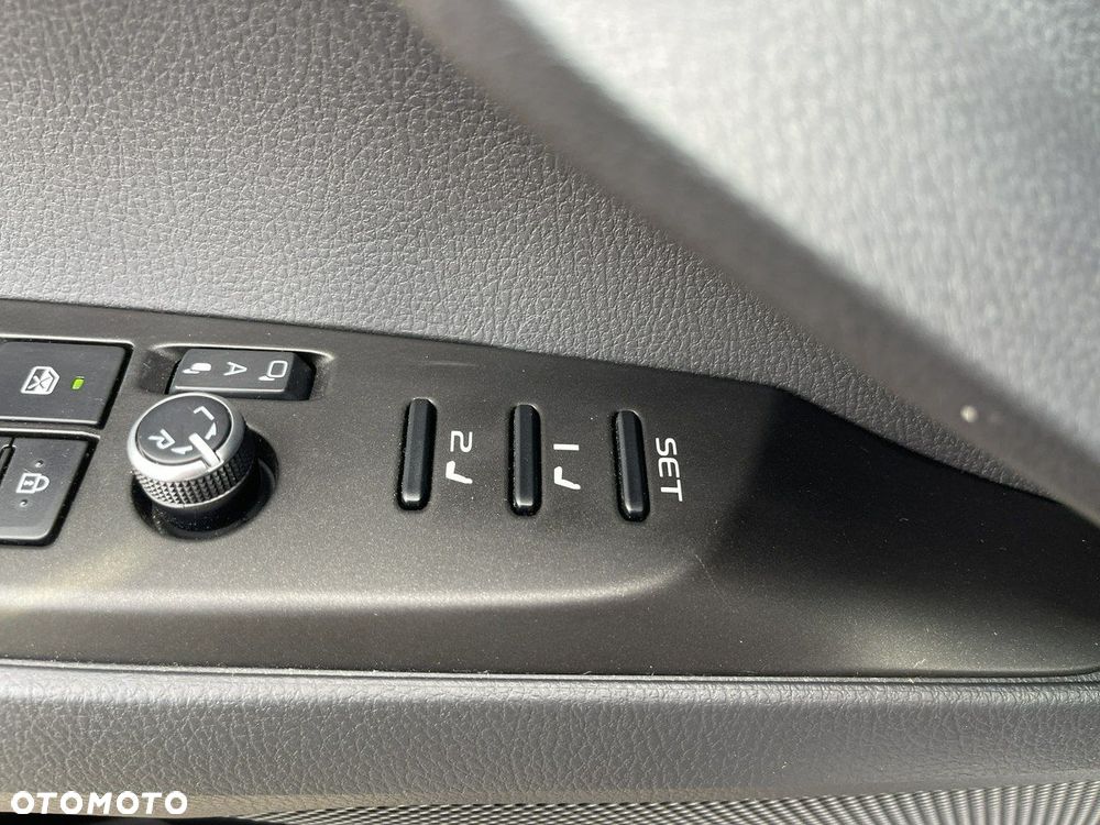 Toyota Camry 2.5 Hybrid Dynamic Force Prestige e-CVT - 12