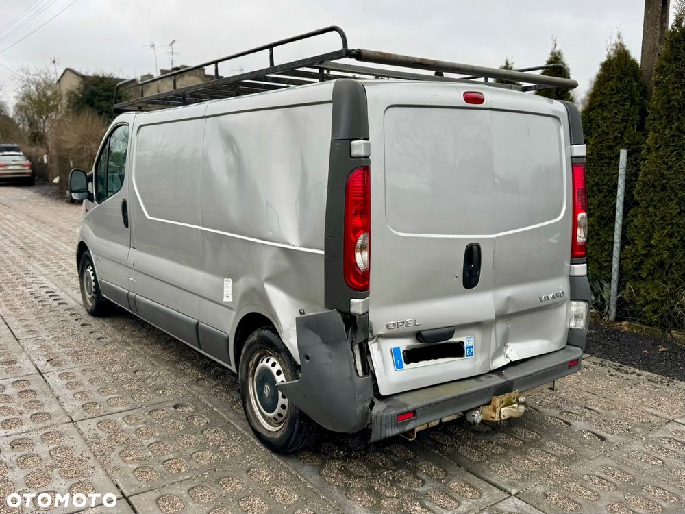 Opel Vivaro - 8
