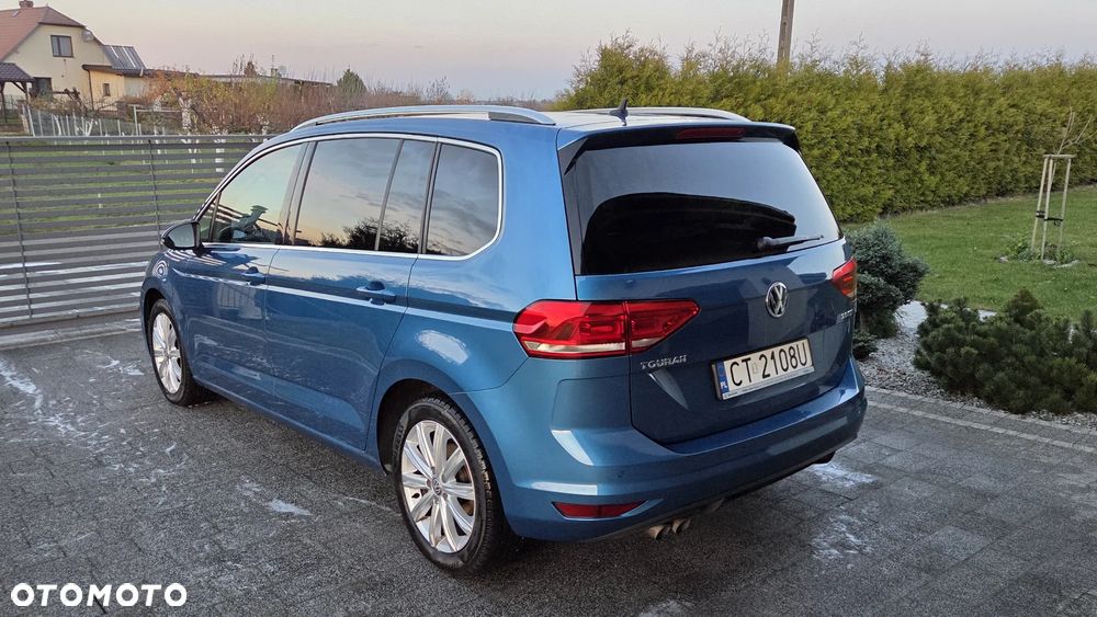 Volkswagen Touran 2.0 TDI BMT Highline DSG - 9