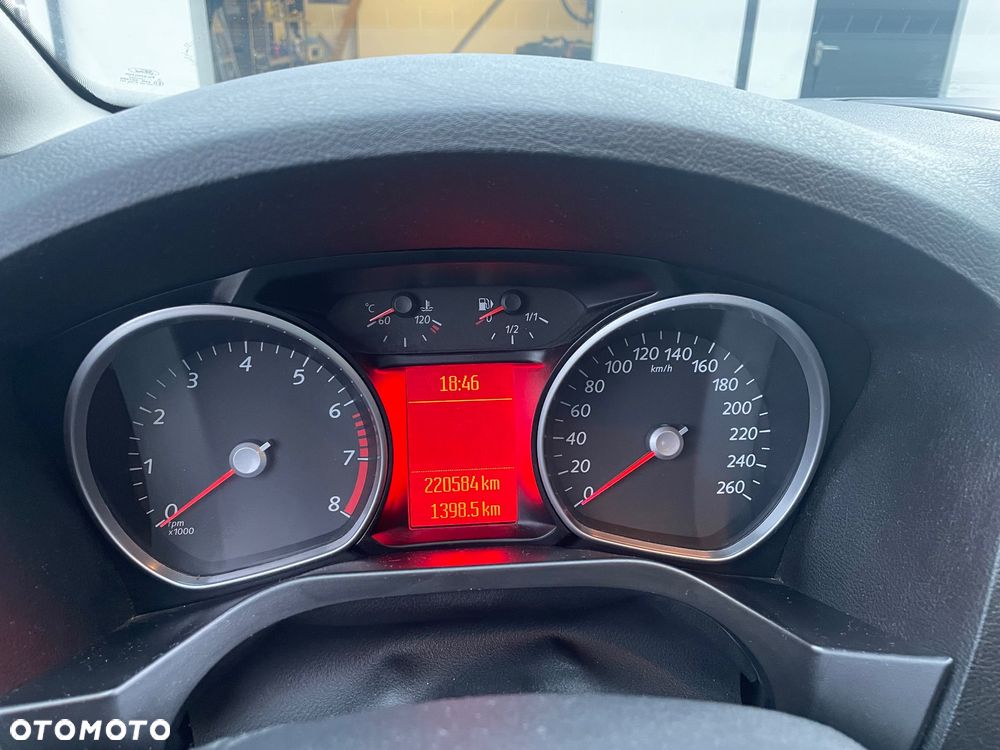 Ford S-Max 2.5 Titanium - 12