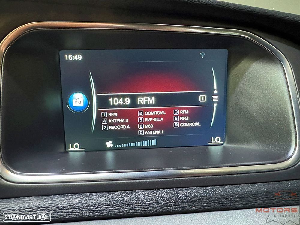 Volvo V40 D2 Black Line - 29