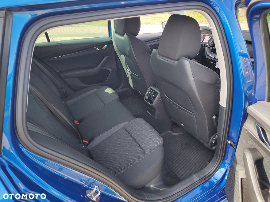Skoda Octavia 2.0 TDI SCR Ambition DSG - 10