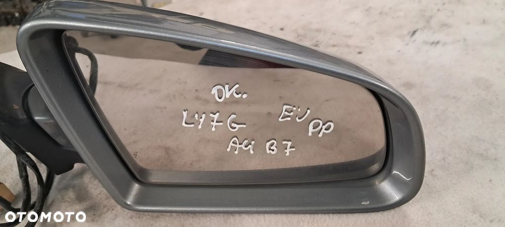 Lusterko Zewnętrzne Prawe LY7G Audi A4 B6 B7 Europa - 2