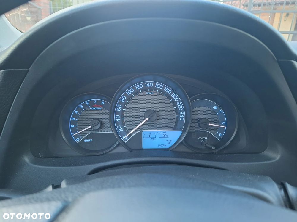 Toyota Auris 1.6 Dynamic - 11
