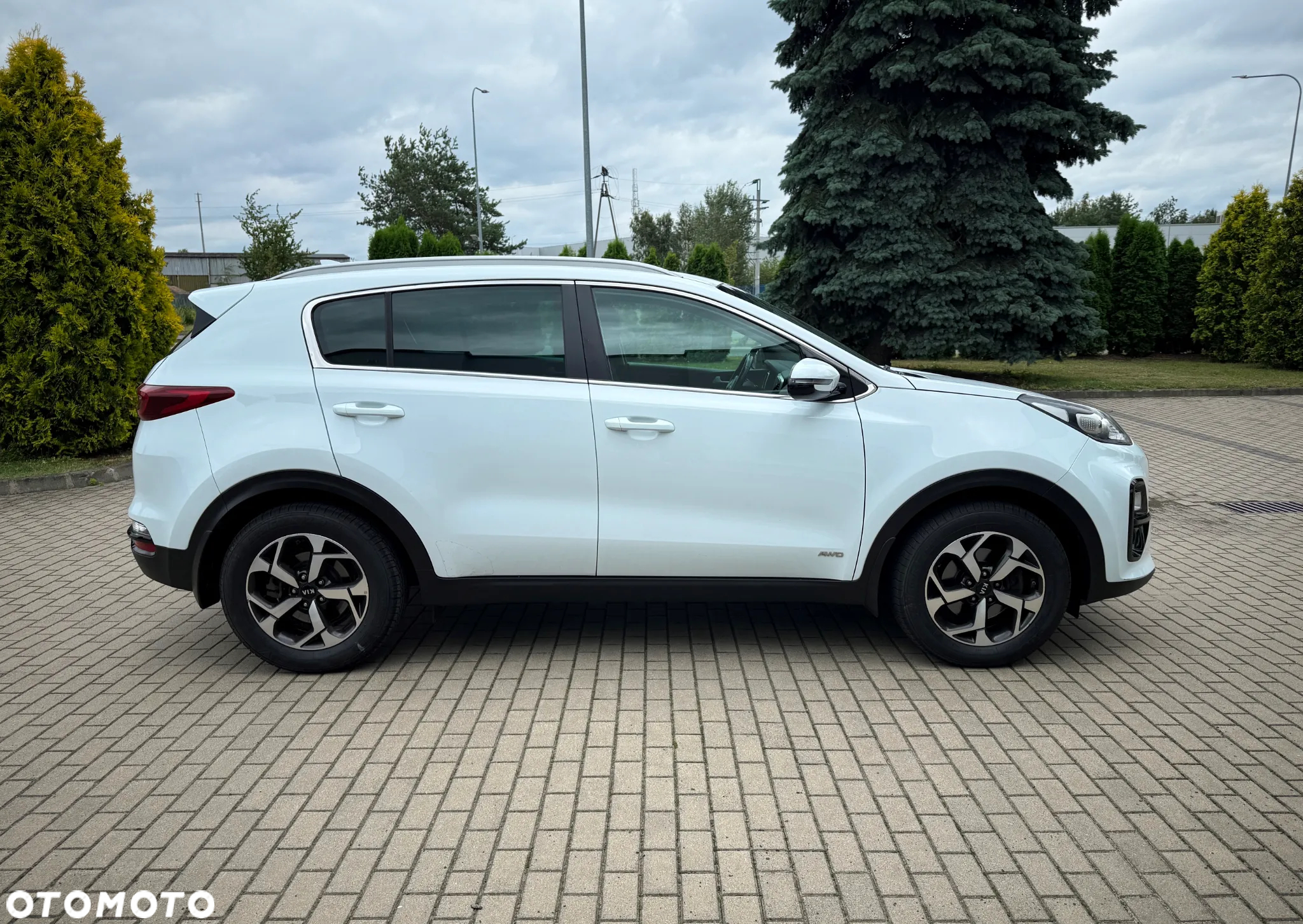 Kia Sportage 1.6 T-GDI L Business Line 4WD DCT - 11