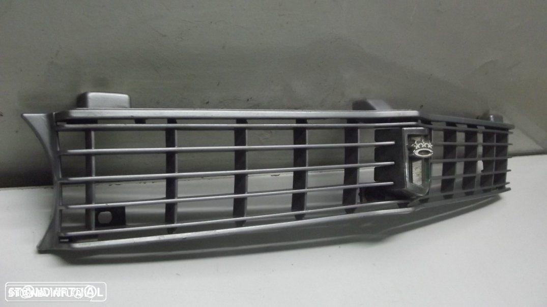 Toyota Corolla grelha frontal - 2