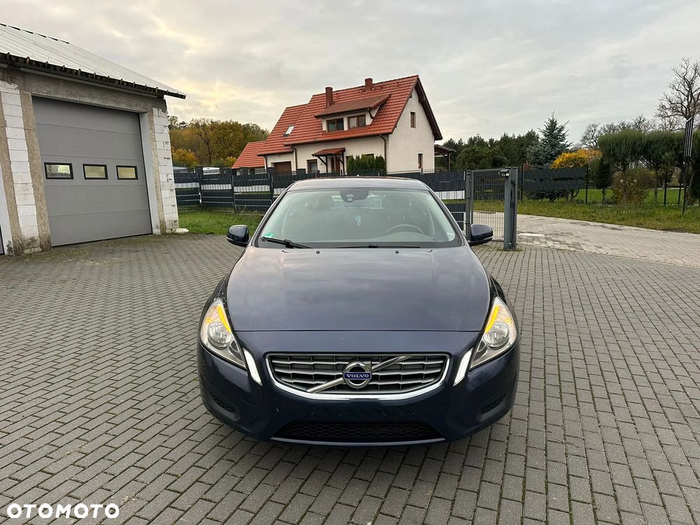 Volvo V60 D2 Ocean Race - 10