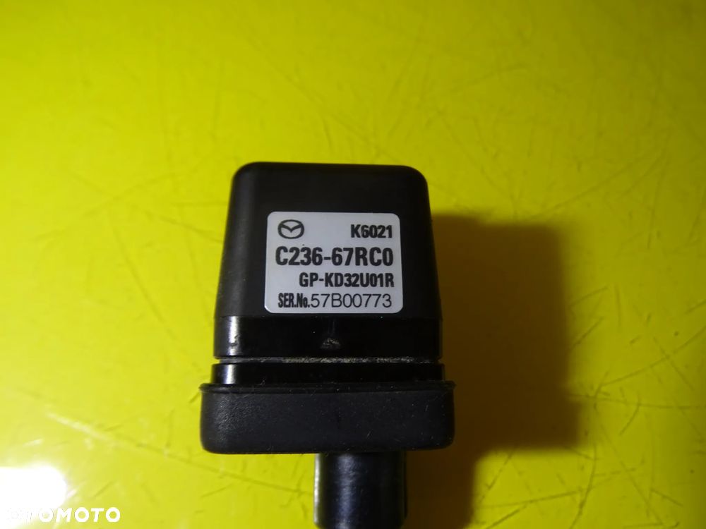 KAMERA COFANIA TYŁ MAZDA 5 C236-67RC0 / K6021 - 11