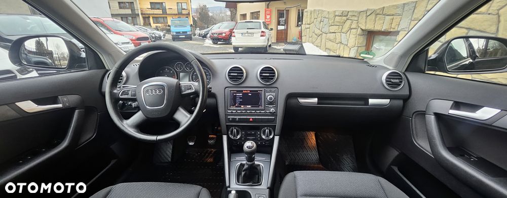 Audi A3 Sportback 2.0 TDI Attraction - 31