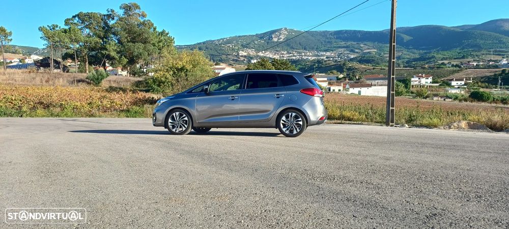Kia Carens 1.7 CRDi ISG TX - 12