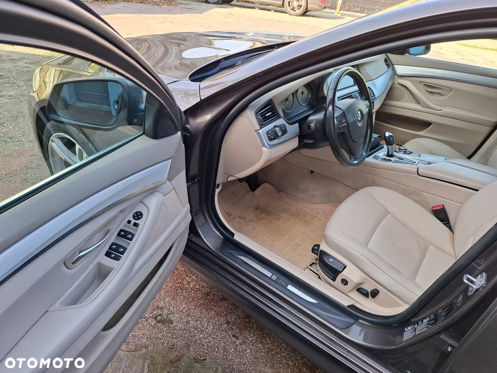 BMW Seria 5 530d - 8