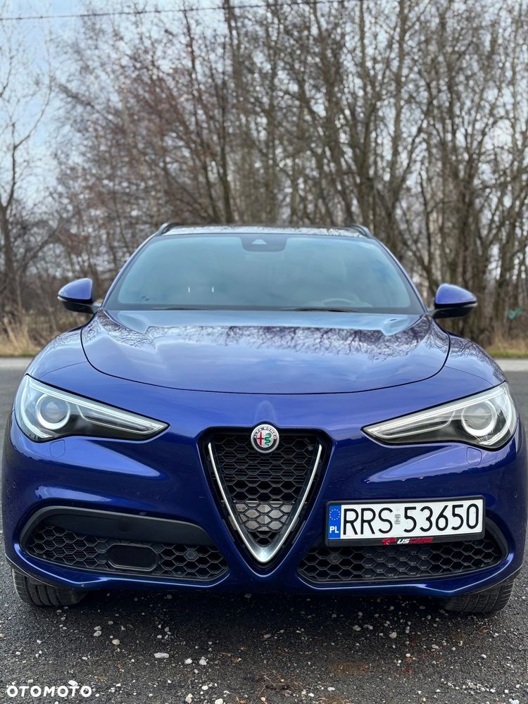 Alfa Romeo Stelvio 2.0 Turbo 16V AT8-Q4 Veloce - 5