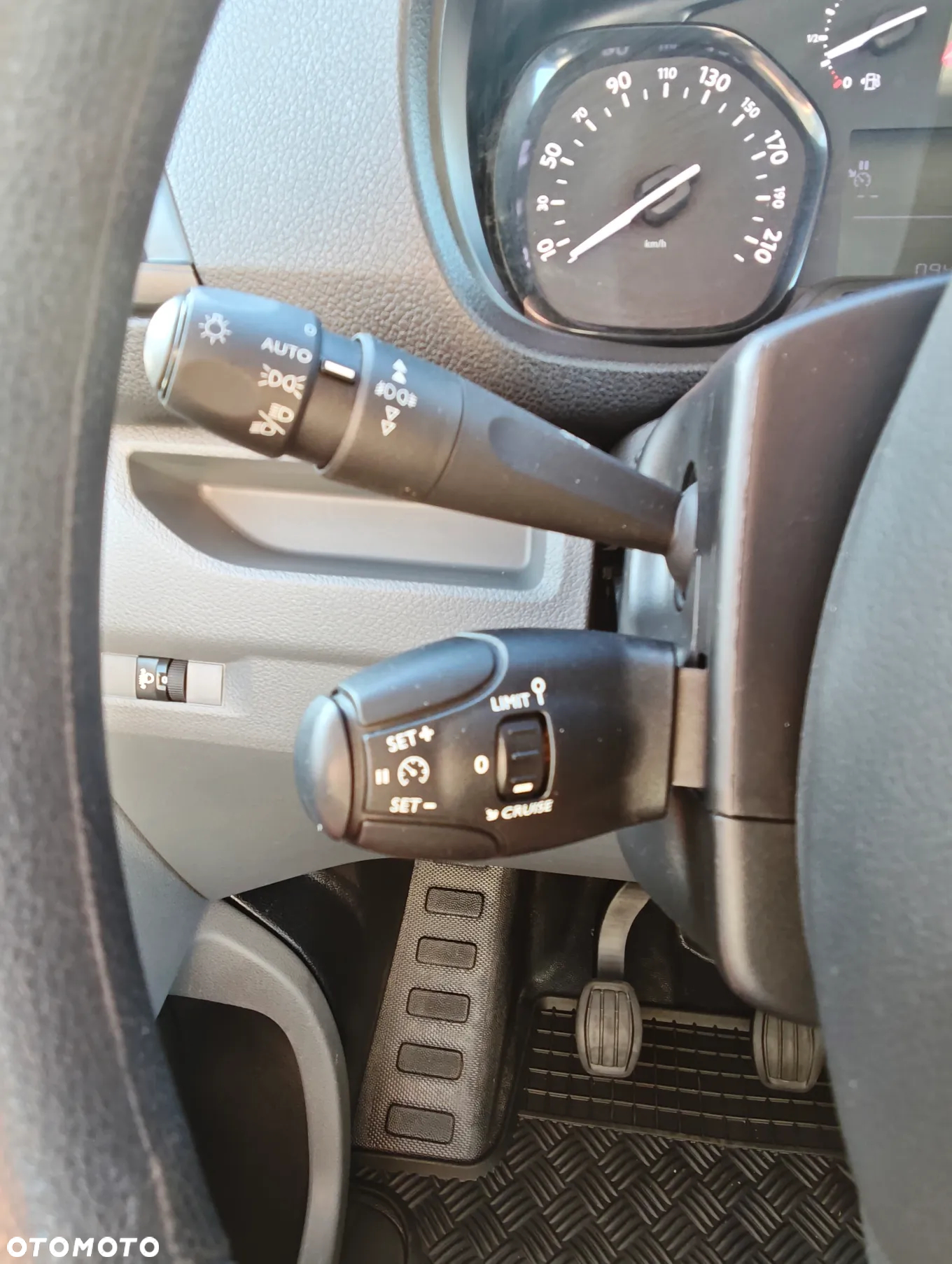 Opel Vivarto - 23