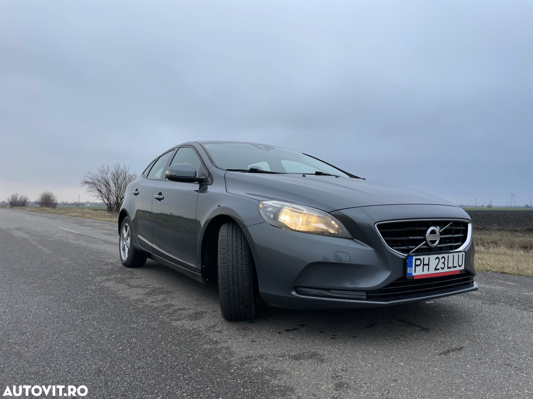 Volvo V40 D2 Momentum - 2