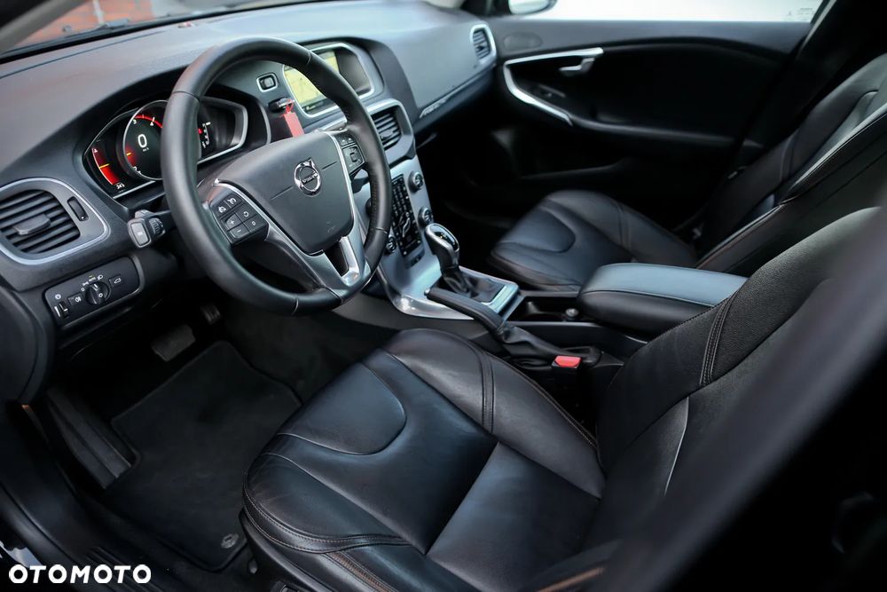 Volvo V40 Cross Country D3 Geartronic Summum - 18