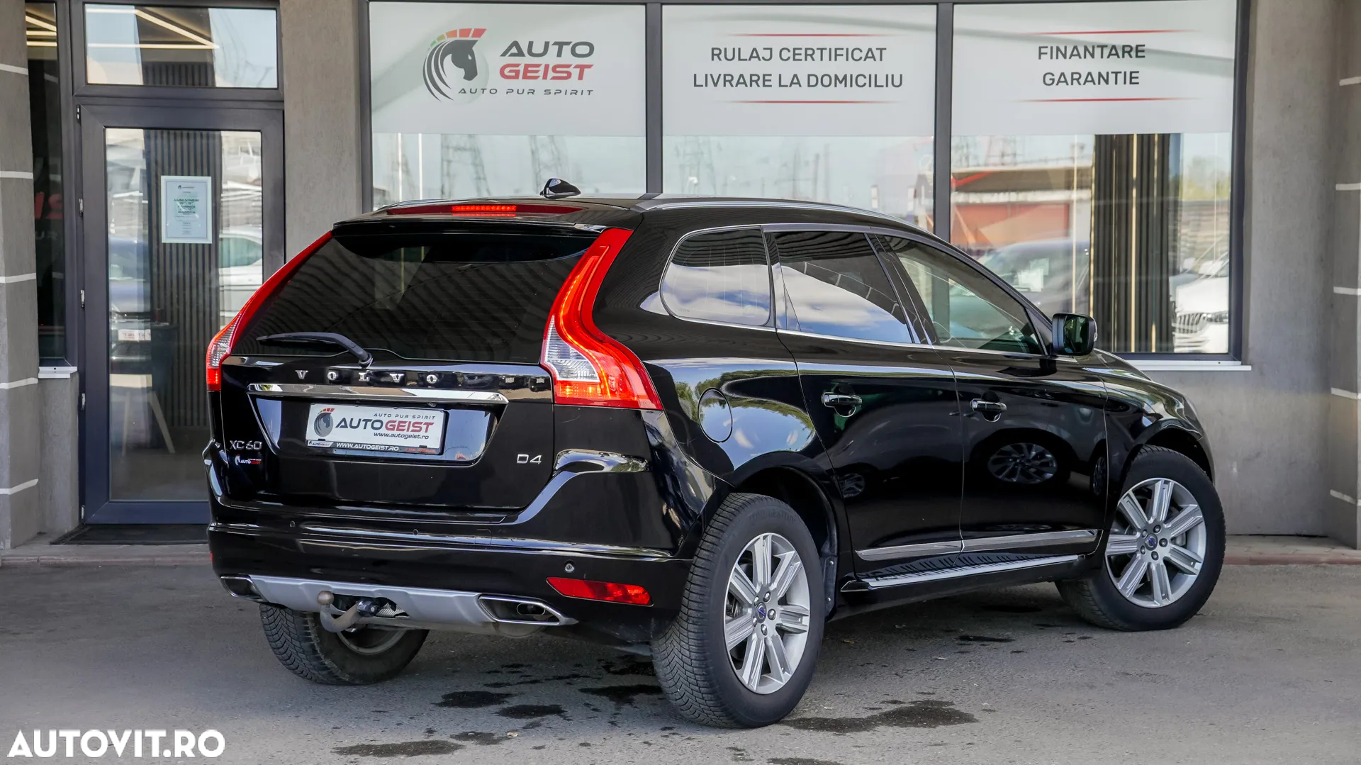 Volvo XC 60 D4 AWD Momentum - 6