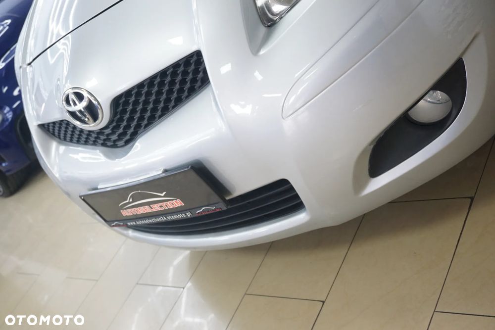 Toyota Yaris 1.33 VVT-i Comfort - 13