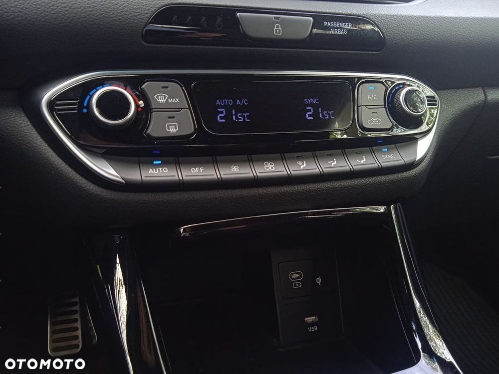 Hyundai i30 1.5 T-GDI 48V Modern DCT - 26