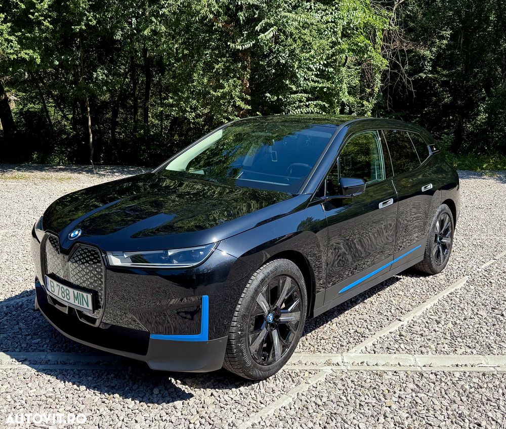 BMW iX