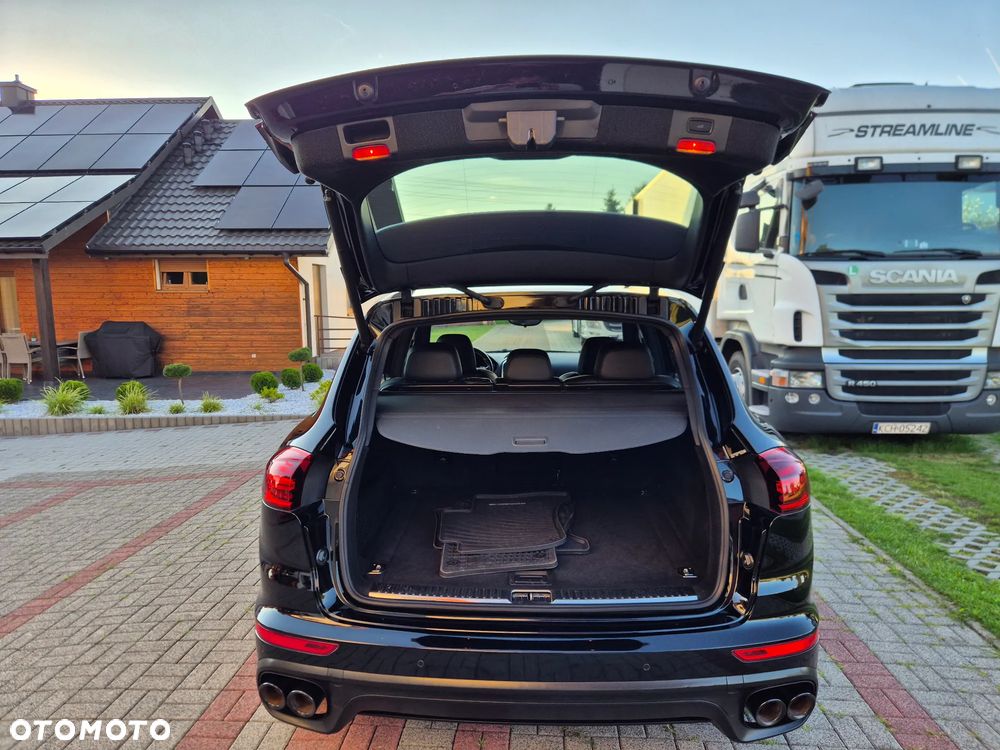 Porsche Cayenne Diesel - 10