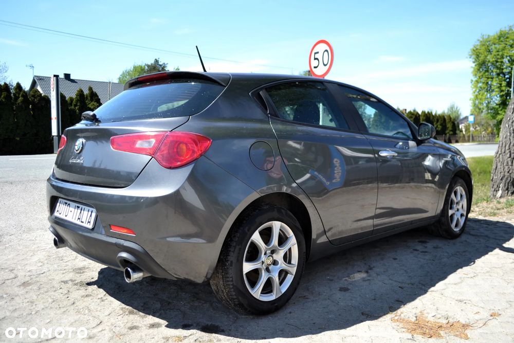 Alfa Romeo Giulietta 2.0 JTDM 20V TCT Lusso - 4