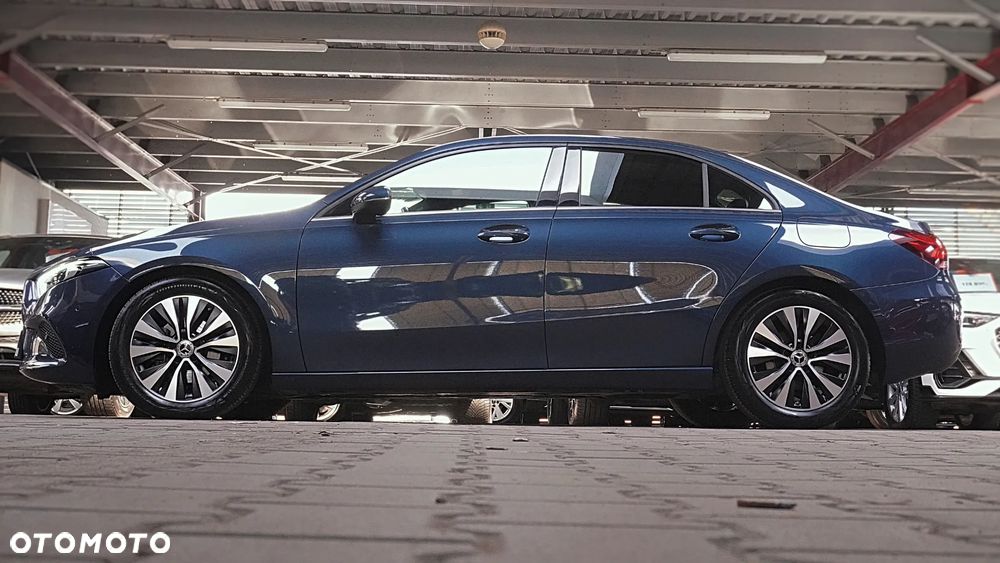 Mercedes-Benz Klasa A 180 7G-DCT - 8