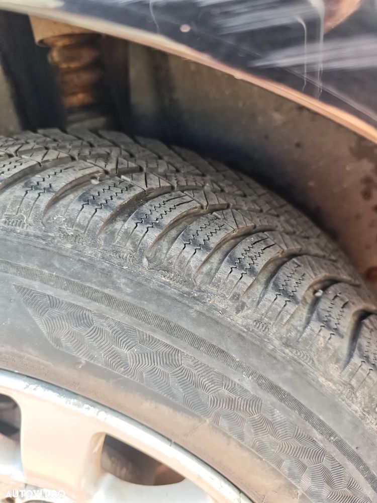 Volkswagen Passat - 13