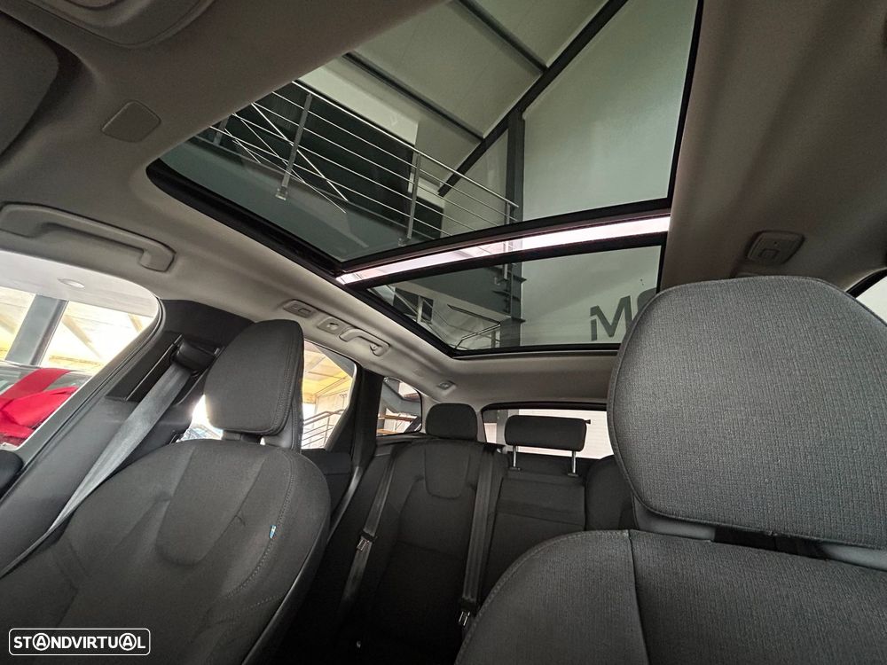 Volvo XC 60 2.0 T6 PHEV Inscription AWD - 31