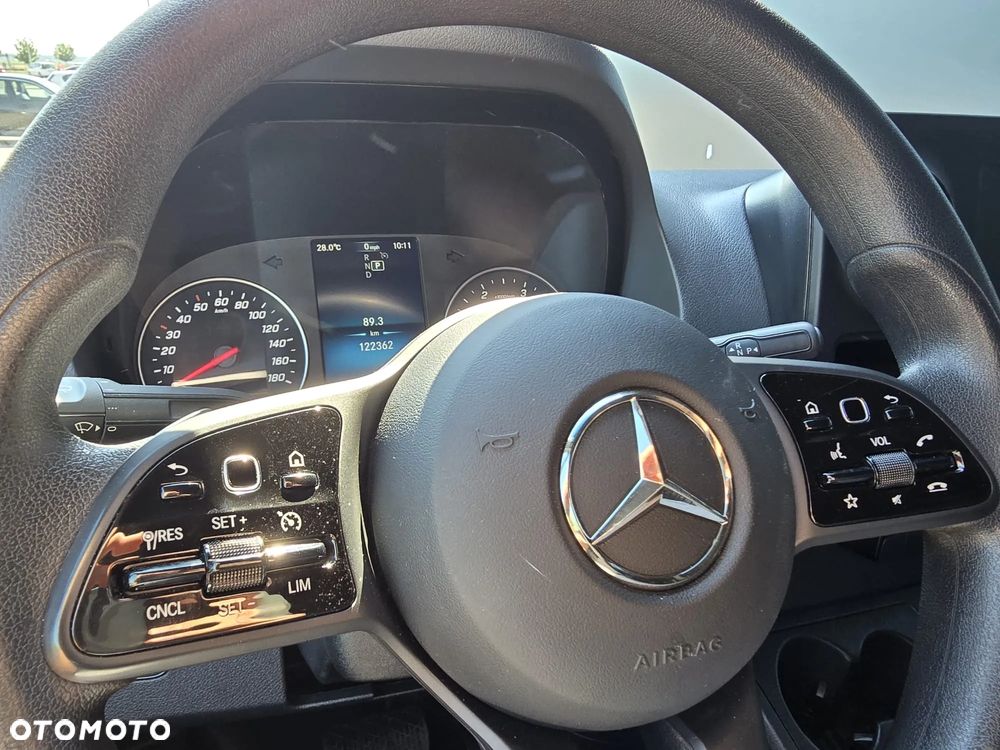 Mercedes-Benz SPRINTER 317 - 8
